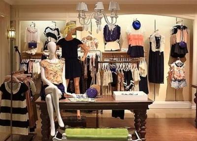 服裝廠那些賣(mài)不完的衣服都去了哪里?難道全丟了?今天可算知道了